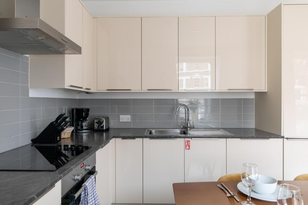 London City Apartments - Luxury And Spacious Apartment With Balcony Exterior photo
